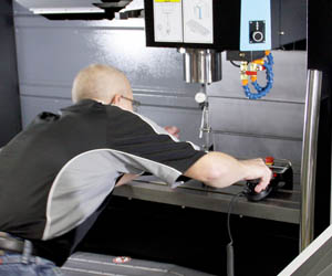 Distributor Local CNC Service